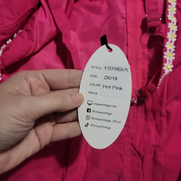 NWT Unique Vintage Fuschia Dress with Daisies - Picture 3 of 9